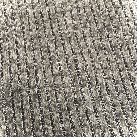 ABERCROMBIE & FITCH || Cozy Rib Squareneck Tank in Grey - SZ Small - Picture 3 of 5